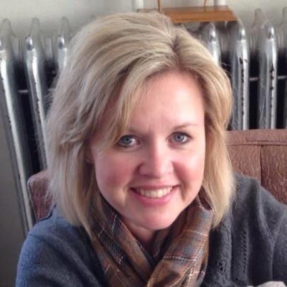 Meet your Posher, Melissa - Picture 2 of 2